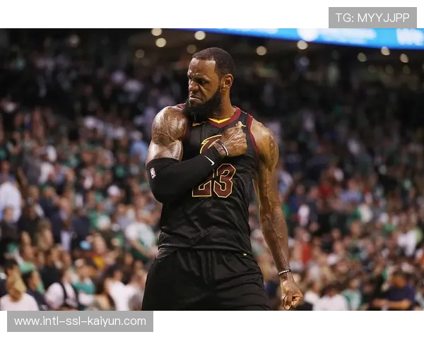 3亿买下洛杉矶豪宅,詹姆斯每年要交多少物业费?网友:难以置信 3亿买下洛杉矶豪宅,詹姆斯每年要交多少物业费?网友:难以置信